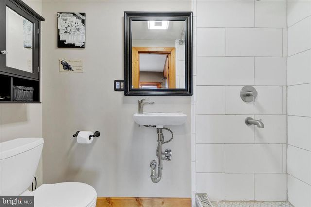 1310 HEX HWY, Hamburg, PA 19526