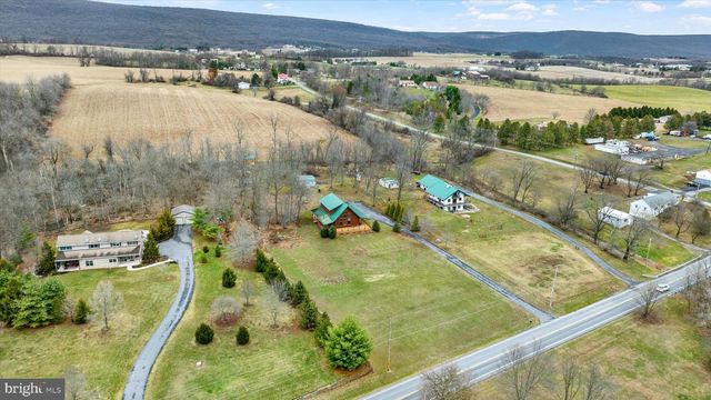 1310 HEX HWY, Hamburg, PA 19526