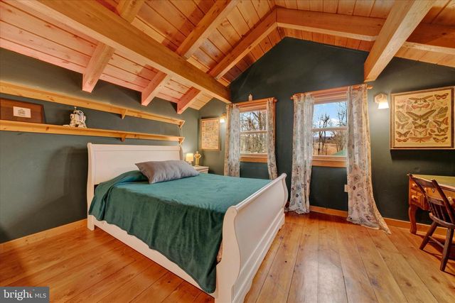 1310 HEX HWY, Hamburg, PA 19526