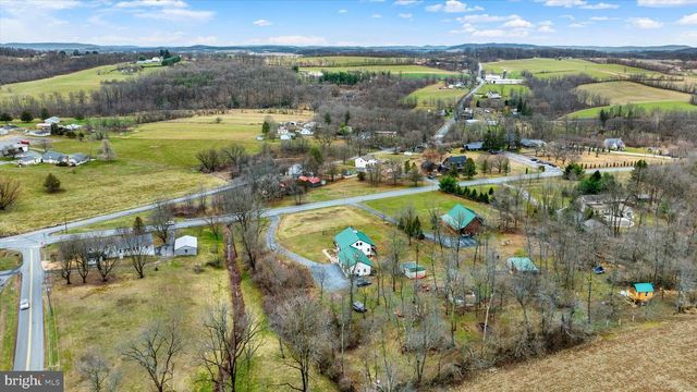 1310 HEX HWY, Hamburg, PA 19526