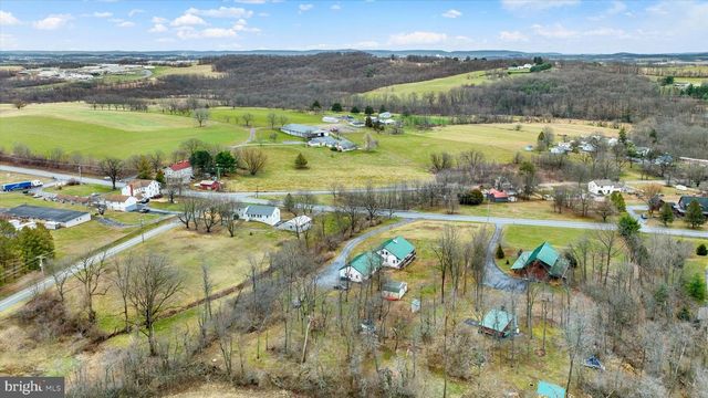 1310 HEX HWY, Hamburg, PA 19526