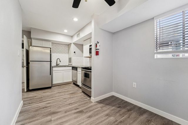 2807 Beauchamp Street 14, Houston, TX 77009