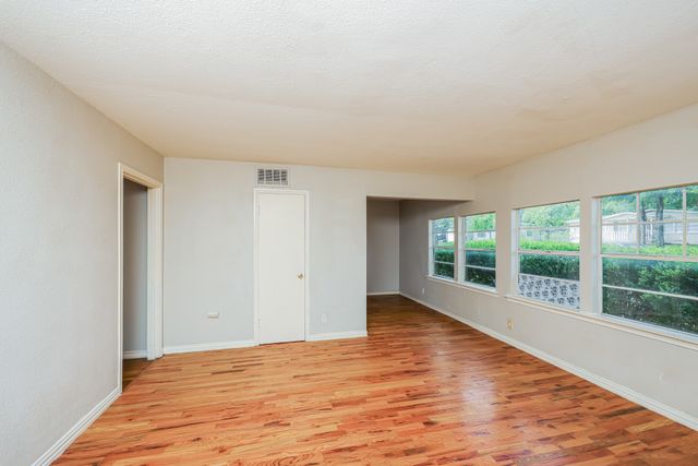 5175 Cardiff Street, Dallas, TX 75241