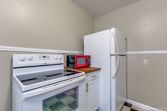 229 Natalen Ave Apt 1, San Antonio, TX 78209