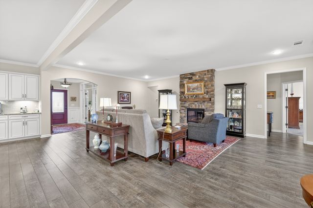 1024 Coffee Rdg, Spring Hill, TN 37174