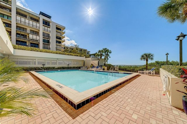 8 BELLEVIEW BOULEVARD 507, Belleair, FL 33756