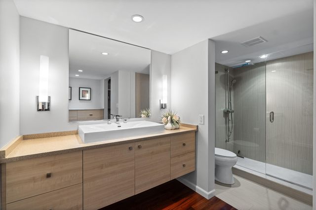 3050 NE 47th Court 402, Fort Lauderdale, FL 33308