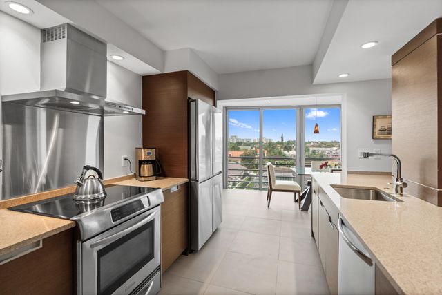 3050 NE 47th Court 402, Fort Lauderdale, FL 33308