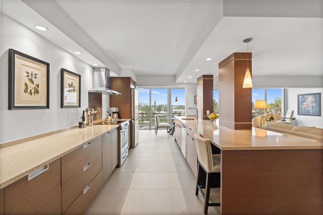 3050 NE 47th Court 402, Fort Lauderdale, FL 33308