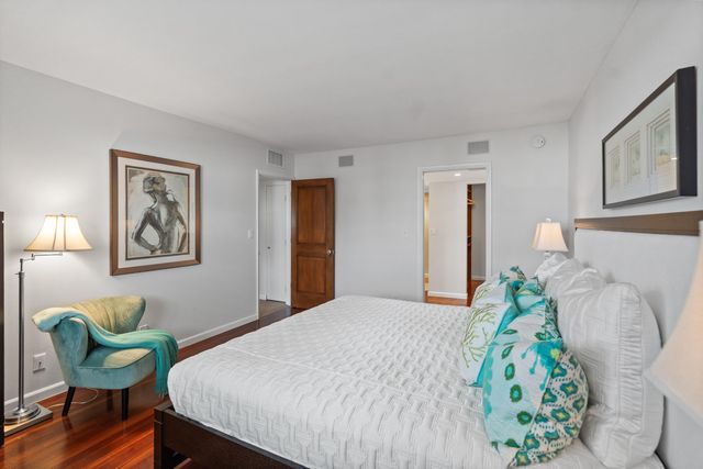 3050 NE 47th Court 402, Fort Lauderdale, FL 33308