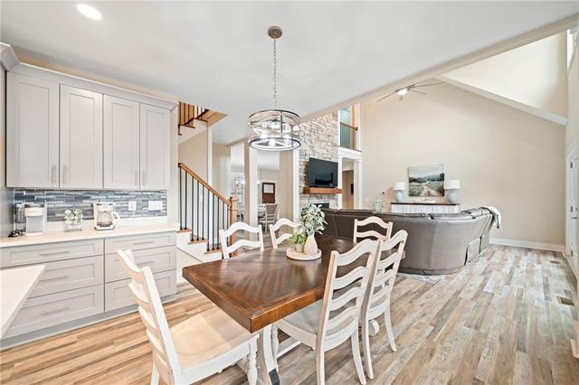 102 Moose Loop, Waleska, GA 30183