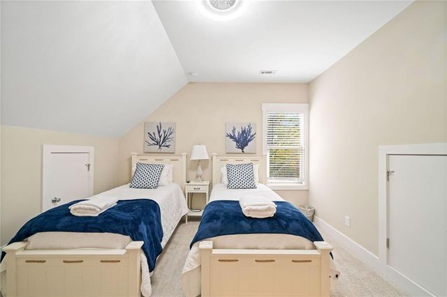 102 Moose Loop, Waleska, GA 30183