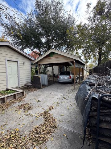 3912 Valentine Street, Fort Worth, TX 76107