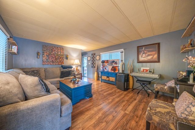 1187 Mountain Shadows Boulevard, 162, Redding, CA 96003