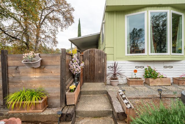 1187 Mountain Shadows Boulevard, 162, Redding, CA 96003