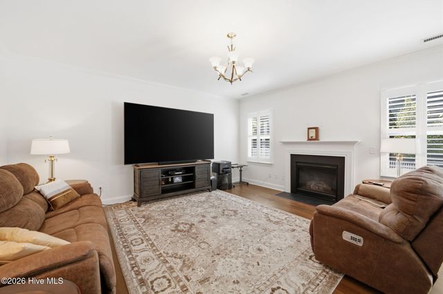 32 Kenilworth Street, Clayton, NC 27527