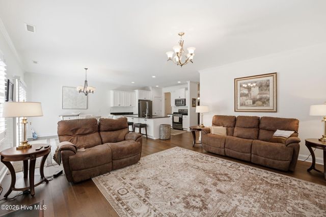 32 Kenilworth Street, Clayton, NC 27527