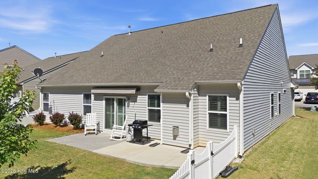 32 Kenilworth Street, Clayton, NC 27527