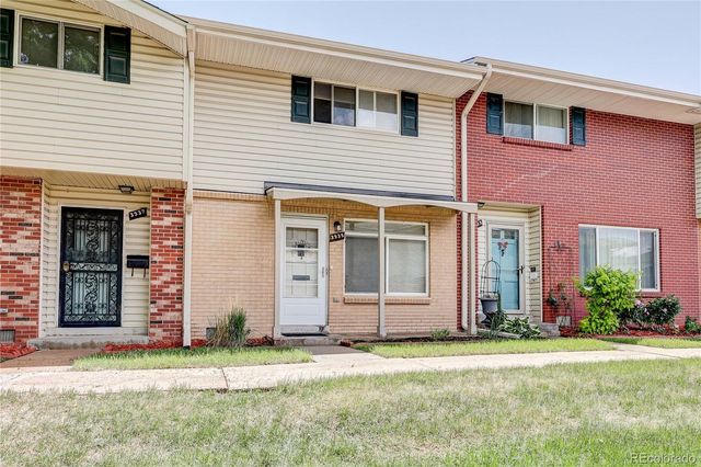 3935 S Boston, Denver, CO 80237