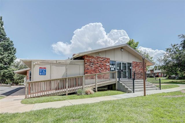 3935 S Boston, Denver, CO 80237