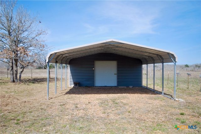 4850 Burke Road, Flatonia, TX 78941