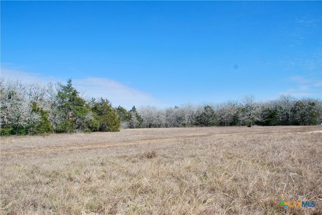 4850 Burke Road, Flatonia, TX 78941