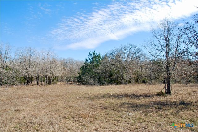4850 Burke Road, Flatonia, TX 78941