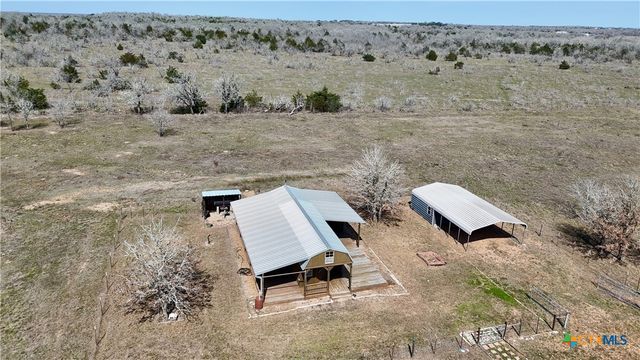 4850 Burke Road, Flatonia, TX 78941
