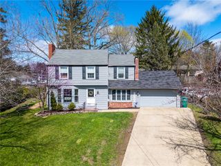 216 W Northview Ave, Neshannock Twp, PA 16105