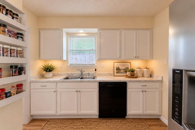 6839 Silver Star Drive, Houston, TX 77086