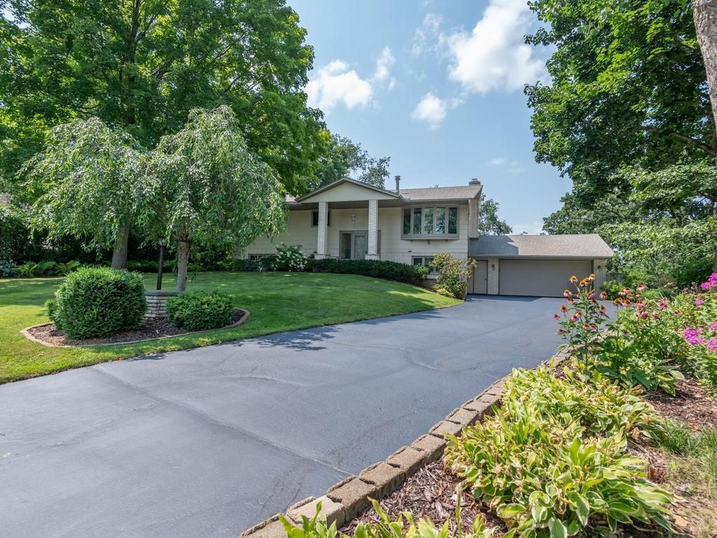 100 Marcin Lane, Burnsville, MN 55337 — exterior