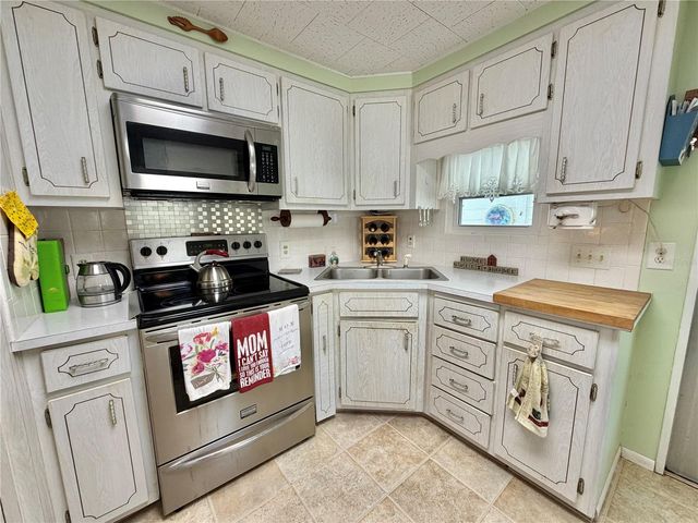 223 HAWTHORNE BOULEVARD, Leesburg, FL 34748