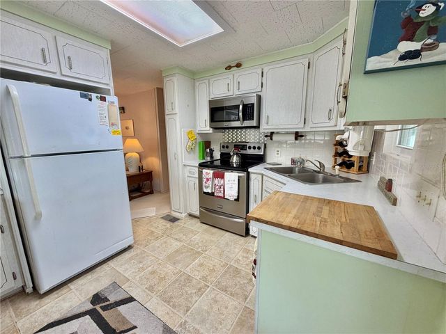 223 HAWTHORNE BOULEVARD, Leesburg, FL 34748