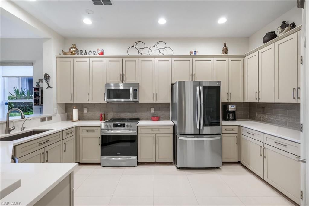 13850 Cleto DR, ESTERO, FL 33928 — exterior