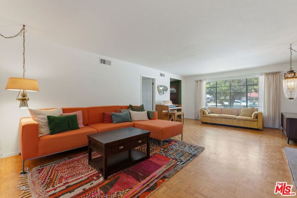 18914 Malden Street, Los Angeles, CA 91324 — photo 4