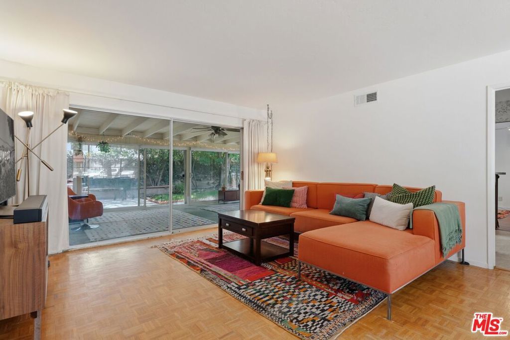 18914 Malden Street, Los Angeles, CA 91324 — photo 5