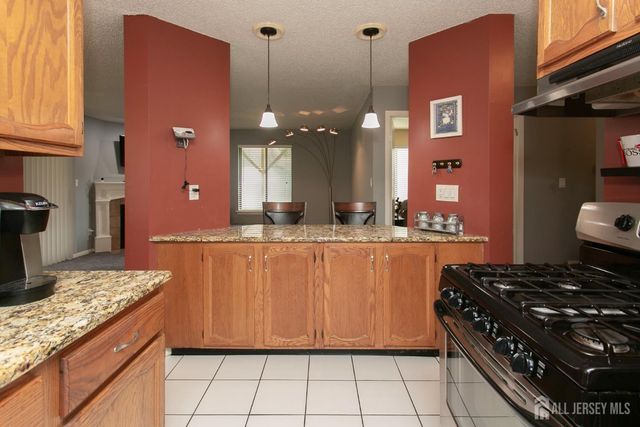 99 Park Gate Drive, Edison, NJ 08820
