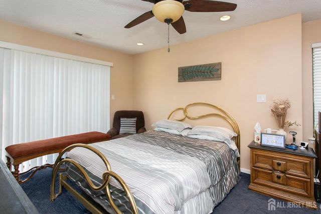 99 Park Gate Drive, Edison, NJ 08820
