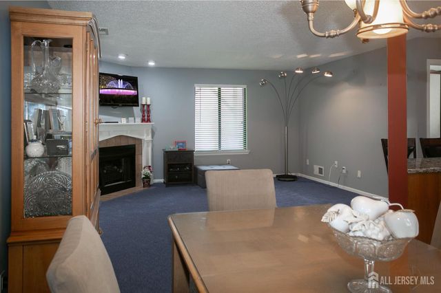 99 Park Gate Drive, Edison, NJ 08820