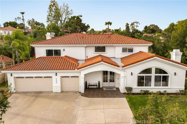 1320 N Raymond, Fullerton, CA 92831