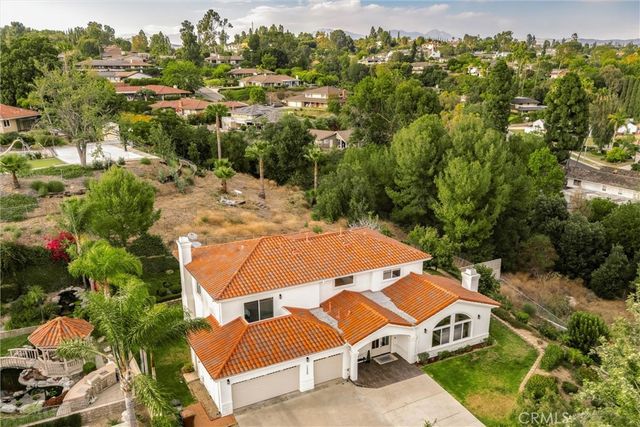 1320 N Raymond, Fullerton, CA 92831