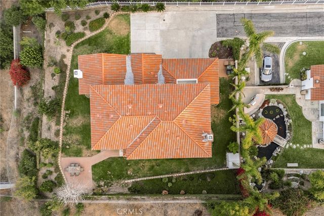 1320 N Raymond, Fullerton, CA 92831