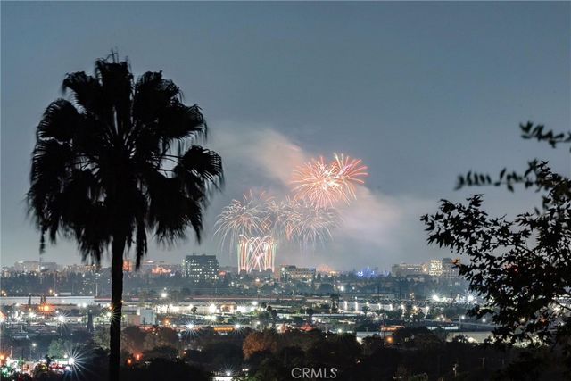 1320 N Raymond, Fullerton, CA 92831