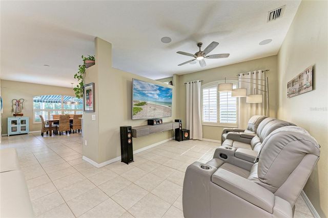 12211 WINDING WOODS WAY, Lakewood Ranch, FL 34202