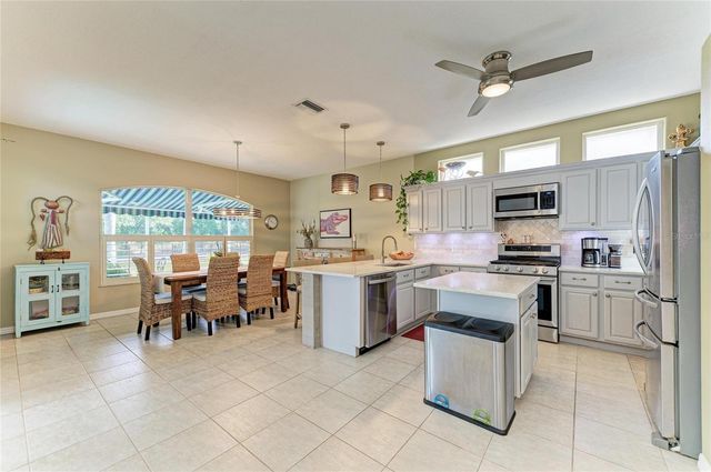 12211 WINDING WOODS WAY, Lakewood Ranch, FL 34202