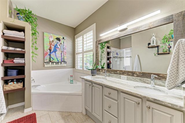 12211 WINDING WOODS WAY, Lakewood Ranch, FL 34202