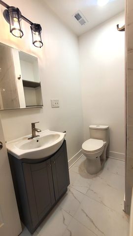 2059 N Lorel Avenue, Chicago, IL 60639