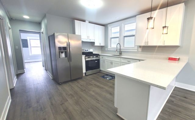 2059 N Lorel Avenue, Chicago, IL 60639