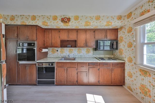 28 Scott Dr, Hillsborough Twp., NJ 08844
