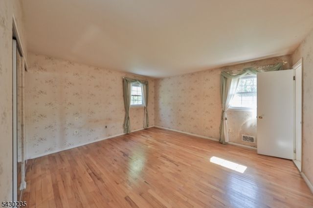 28 Scott Dr, Hillsborough Twp., NJ 08844